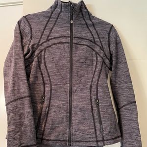 Lululemon Jacket, lightweight old Define style